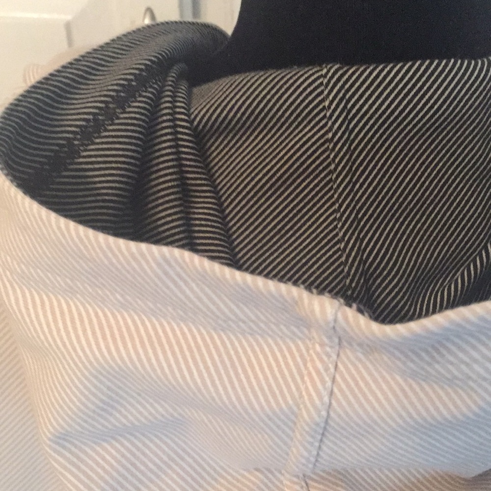 Lululemon jacket - Picture 11 of 14